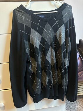 croft & barrow Black and Gray Argyle V-Neck Sweater